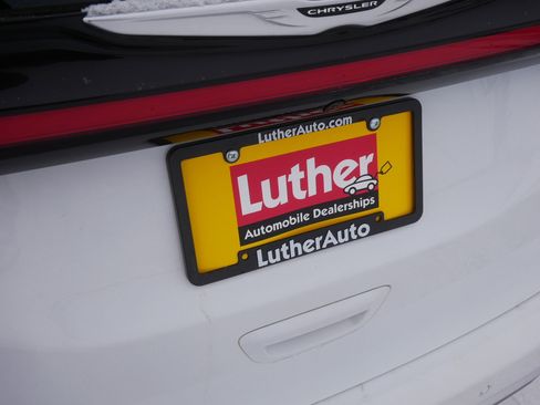 Used 2022 Chrysler Pacifica Pinnacle image 19