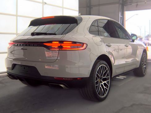 Used 2020 Porsche Macan AWD/4WD image 5