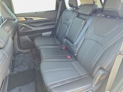 Certified 2024 INFINITI QX60 Luxe image 14