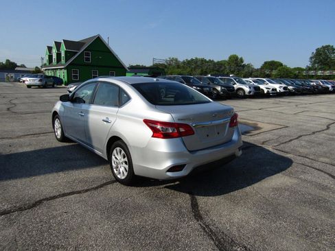 Used 2019 Nissan Sentra SV image 5