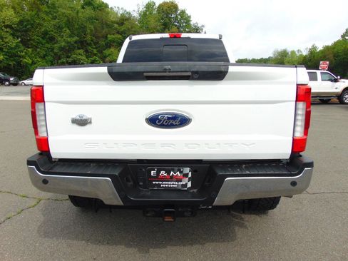 Used 2019 Ford F250 Lariat w/ Lariat Ultimate Package AWD/4WD image 4