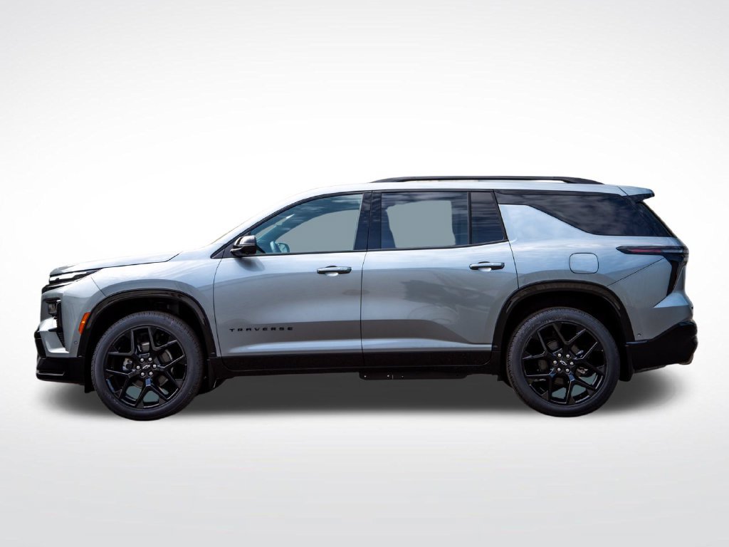 New 2026 Chevrolet Traverse RS w/ LPO, Floor Liner Package FWD image 6