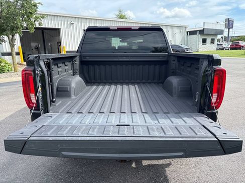 Certified 2026 GMC Sierra 1500 SLT AWD/4WD image 36
