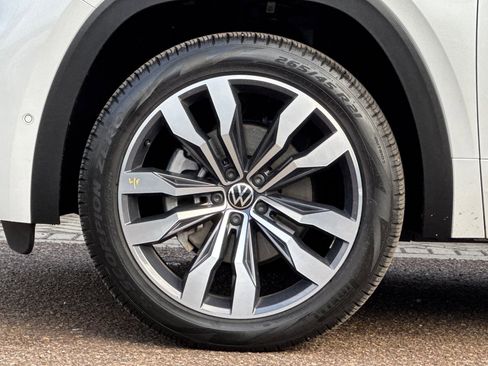 Used 2023 Volkswagen Atlas SEL Premium image 27