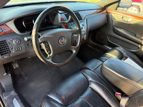Used 2007 Cadillac DTS FWD image 11