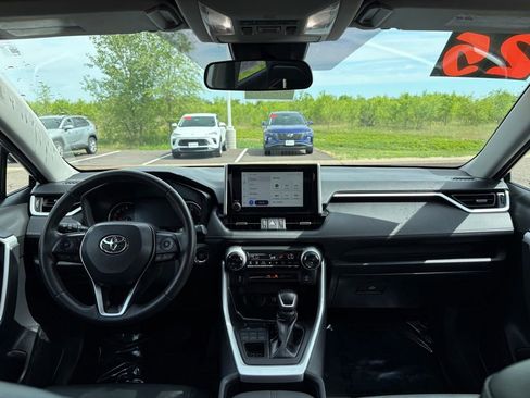 Certified 2025 Toyota RAV4 XLE Premium AWD/4WD image 18