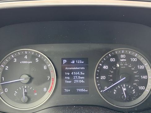 Used 2019 Hyundai Tucson SE image 16
