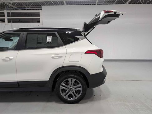 Certified 2023 Kia Seltos S AWD/4WD image 11