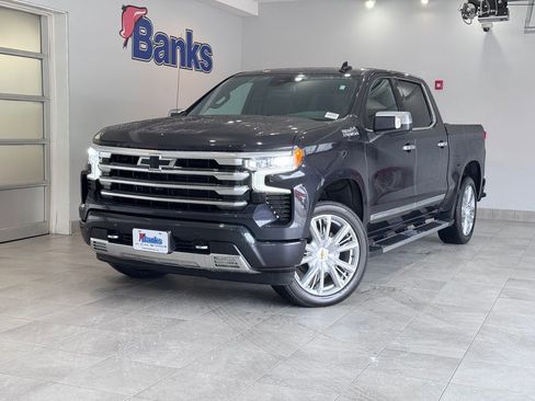 Certified 2023 Chevrolet Silverado 1500 High Country w/ High Country Premium Package image 2