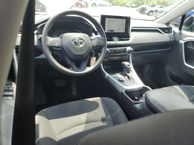 Used 2024 Toyota RAV4 LE AWD/4WD image 10