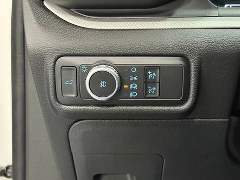 Used 2022 Ford Explorer XLT w/ Equipment Group 202A AWD/4WD image 15