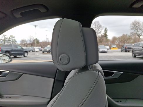Used 2021 Audi A4 2.0T Premium w/ Convenience Package AWD/4WD image 17