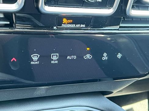 New 2026 Nissan Sentra SR w/ Floor Mat Package FWD image 24