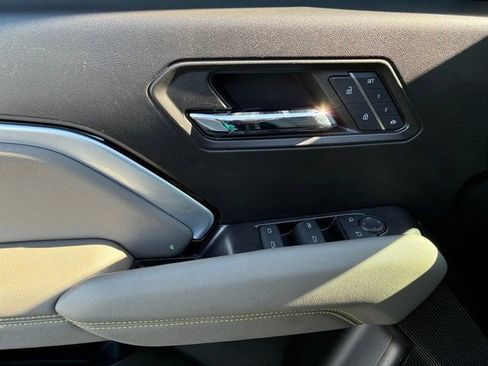 Used 2024 Chevrolet Colorado ZR2 w/ ZR2 Convenience Package III image 21