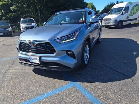 Used 2020 Toyota Highlander Limited AWD/4WD image 15