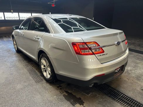 Used 2014 Ford Taurus SEL w/ Equipment Group 201A image 5