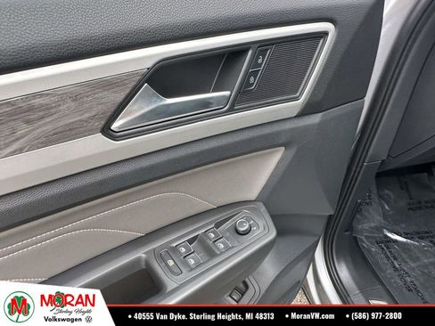 Used 2023 Volkswagen Atlas Cross Sport SE w/ Panoramic Sunroof Package AWD/4WD image 20