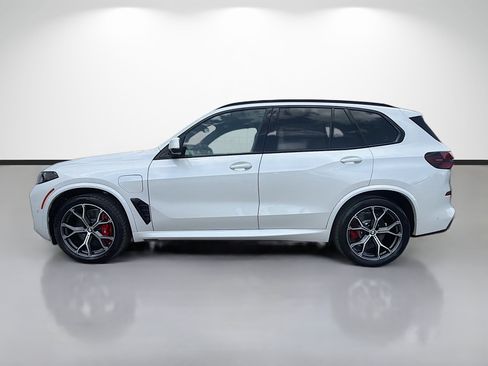 New 2026 BMW X5 xDrive50e w/ Executive Package AWD/4WD image 6