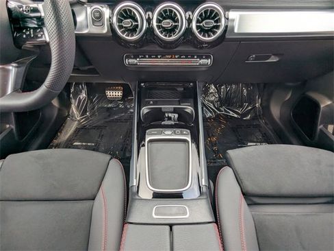 Used 2025 Mercedes-Benz EQB 250+ image 22