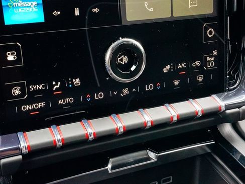 New 2026 GMC Yukon AT4 Ultimate AWD/4WD image 22