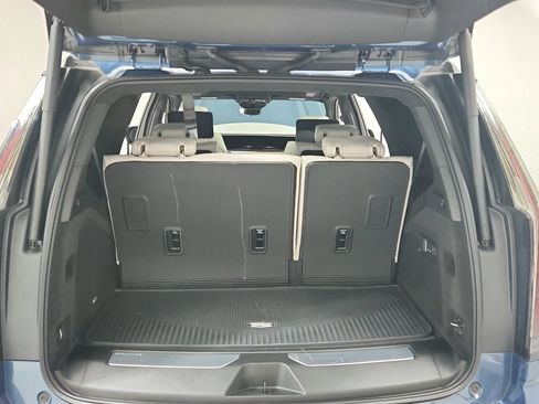 Certified 2026 Cadillac Escalade Platinum Sport w/ LPO, Floor Liner Package AWD/4WD image 26