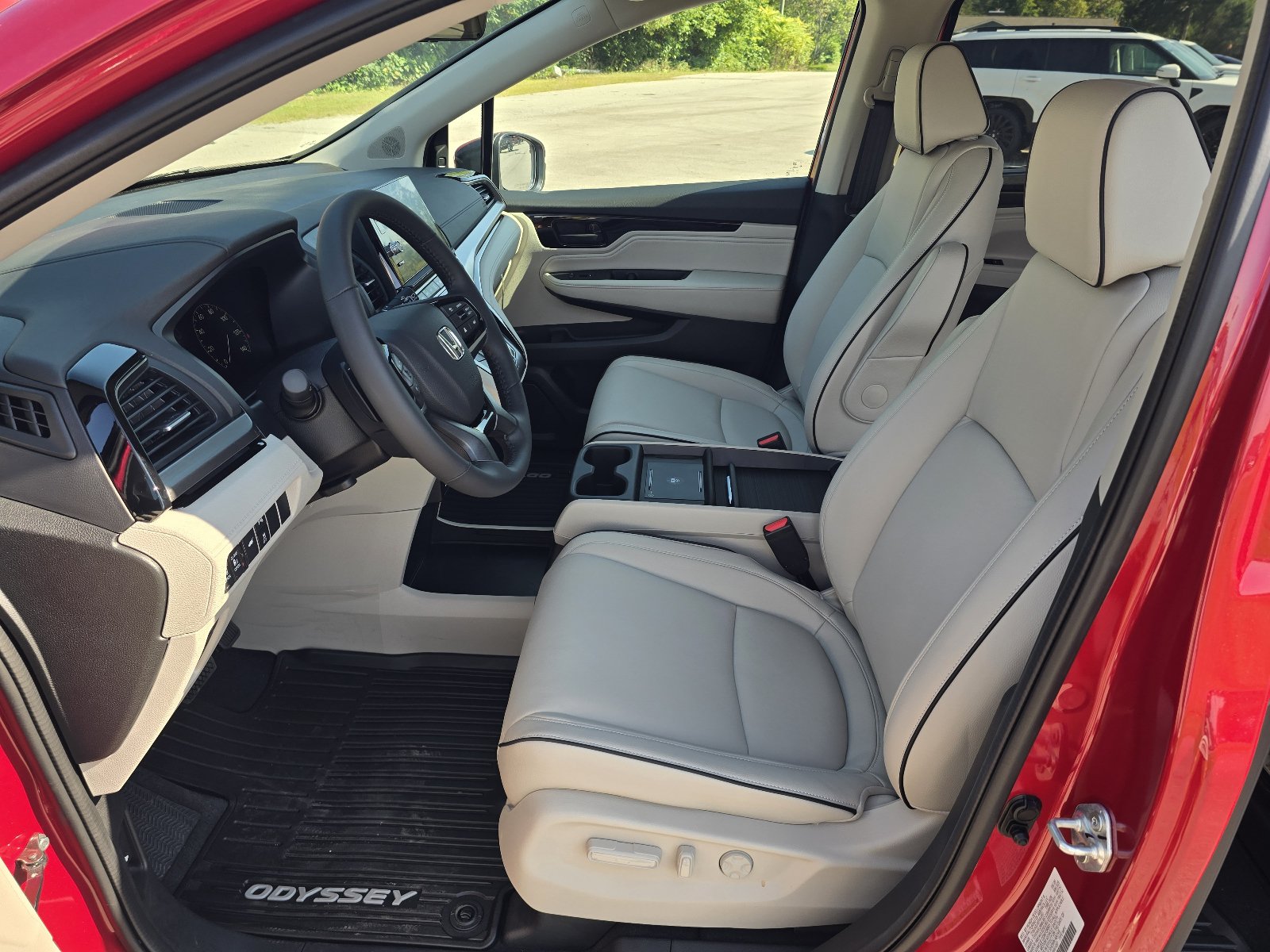 New 2027 Honda Odyssey Touring image 13