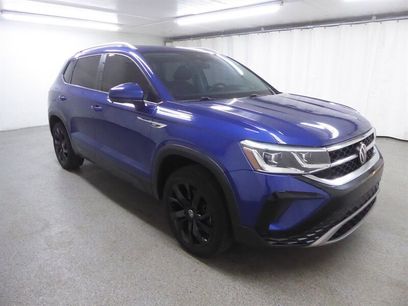 Used 2022 Volkswagen Taos SEL w/ Panoramic Sunroof Package