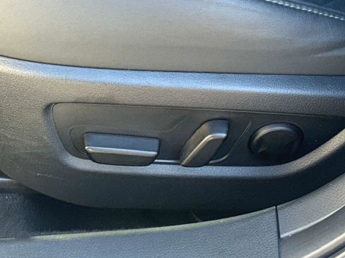 Certified 2025 MAZDA CX-30 AWD 2.5 S w/ Preferred Package image 18