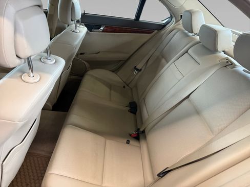 Used 2011 Mercedes-Benz C 300 4MATIC Sedan image 22