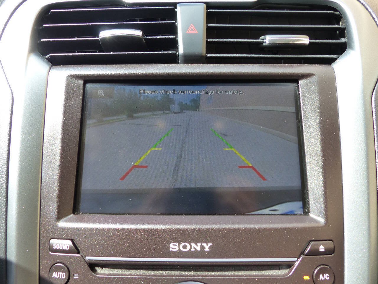 Used 2016 Ford Fusion Titanium FWD image 33