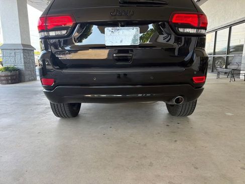 Used 2020 Jeep Grand Cherokee Altitude AWD/4WD image 27