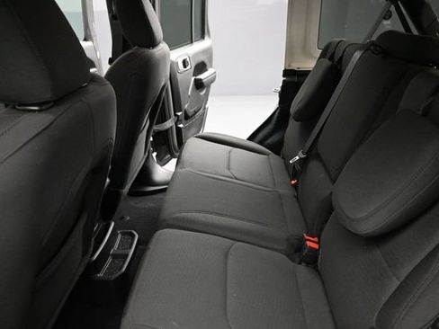 Used 2023 Jeep Wrangler Unlimited w/ Sun & Screen Package AWD/4WD image 15