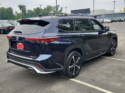 Used 2022 Toyota Highlander XSE image 4