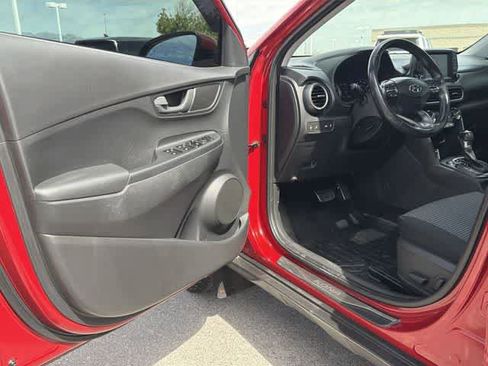 Used 2018 Hyundai Kona SEL w/ SEL Tech Package 02 FWD image 10