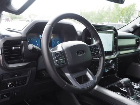 Used 2025 Ford F150 Lariat AWD/4WD image 11