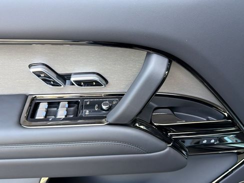 New 2026 Land Rover Range Rover SV AWD/4WD image 14