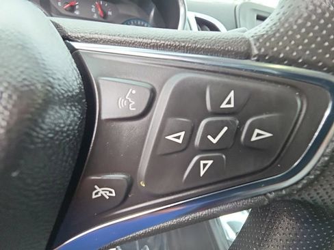 Certified 2024 Chevrolet Equinox LS FWD image 12