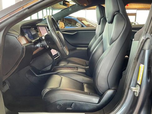 Used 2019 Tesla Model S Standard Range image 11