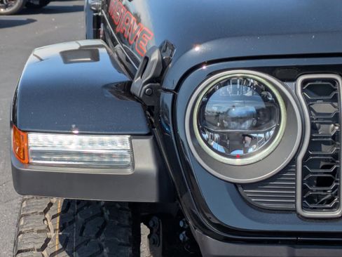New 2026 Jeep Gladiator Mojave AWD/4WD image 10