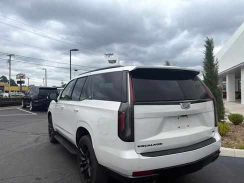 Used 2023 Cadillac Escalade Sport w/ LPO, ONYX Package AWD/4WD image 7