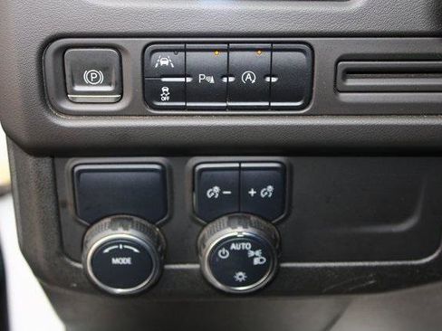 Used 2023 Chevrolet Suburban LS image 14