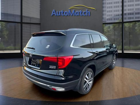 Used 2018 Honda Pilot Touring image 10