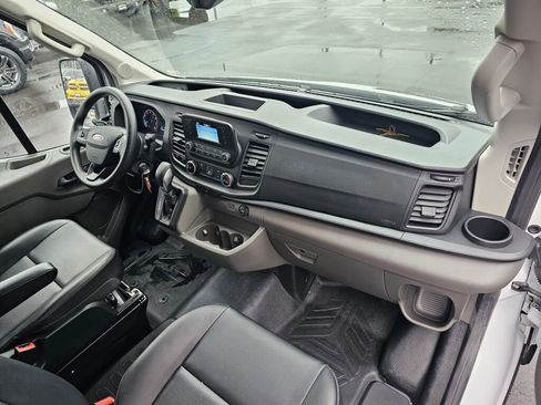 Used 2025 Ford Transit 250 148 High Roof RWD image 11