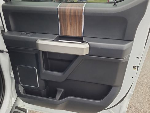 Used 2016 Ford F150 Lariat w/ Equipment Group 502A Luxury image 30