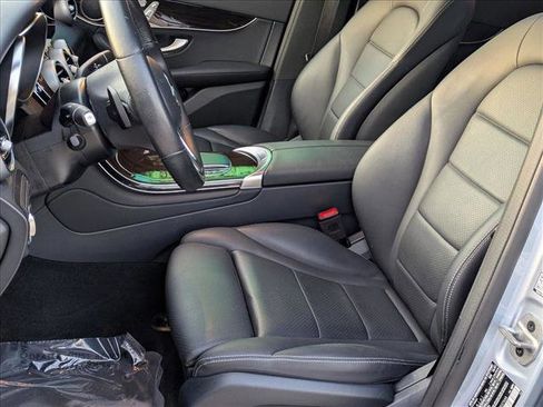 Certified 2022 Mercedes-Benz GLC 300 image 16