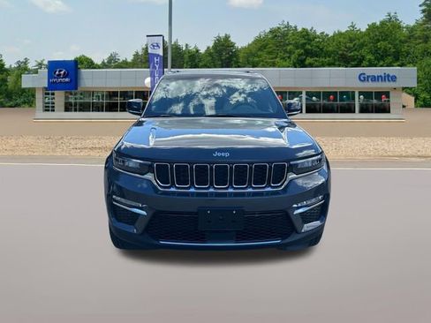 Used 2025 Jeep Grand Cherokee Limited AWD/4WD image 3