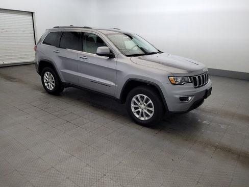 Used 2021 Jeep Grand Cherokee Laredo AWD/4WD image 11