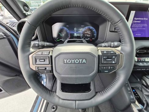 Used 2025 Toyota Land Cruiser w/ Premium Package image 20