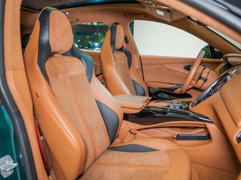 Used 2023 Aston Martin DBX 707 image 23