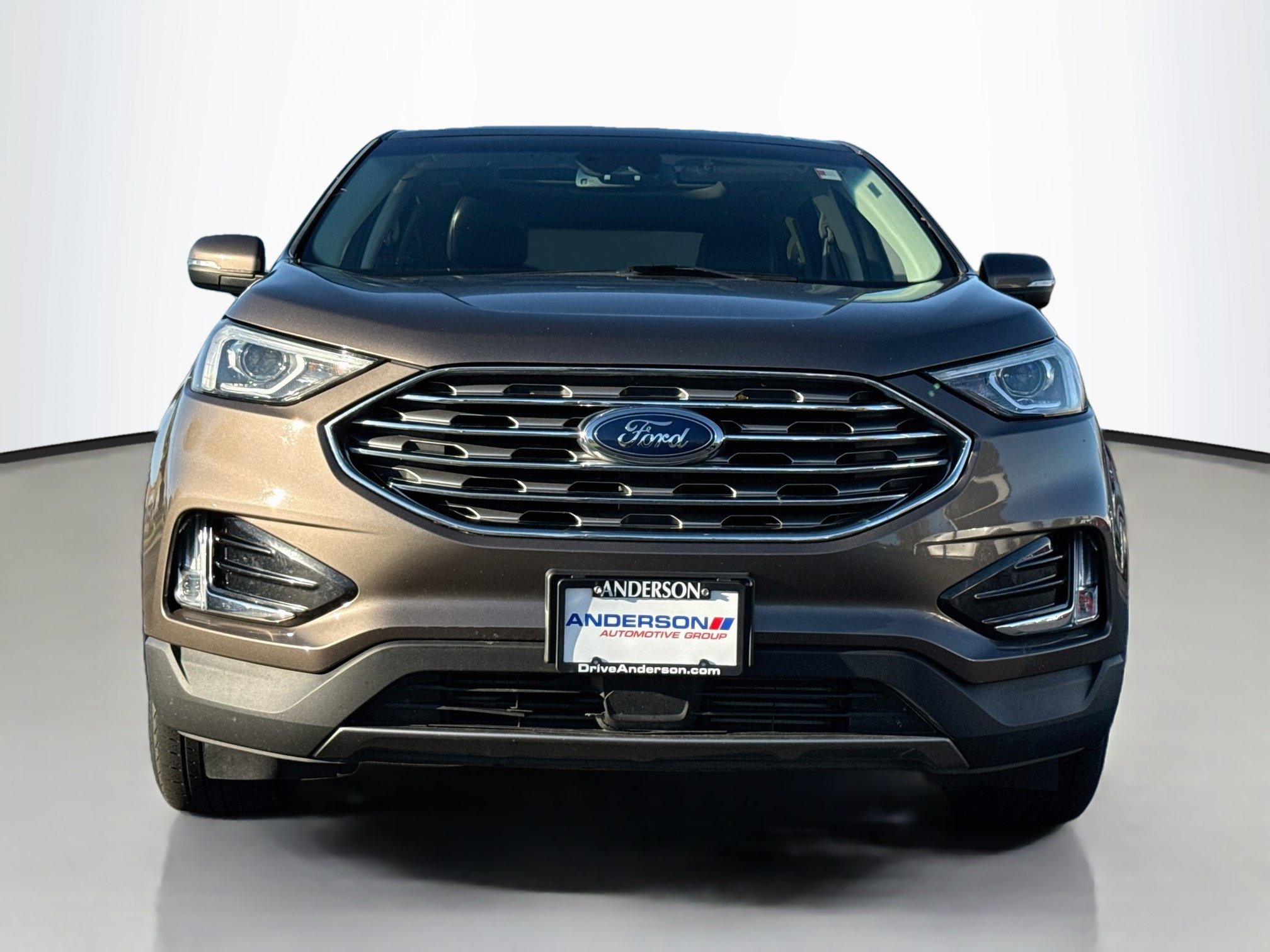 Used 2019 Ford Edge SEL w/ Equipment Group 201A AWD/4WD image 2